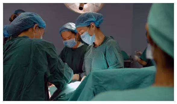 Cắn răng thỏa mãn sở thích quái đản của bạn trai khi ân ái, thiếu nữ sơ cứu lúc nửa đêm Cắn răng thỏa mãn sở thích quái đản của bạn trai khi ân ái, thiếu nữ sơ cứu lúc nửa đêm - 2