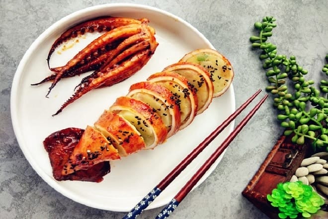 Mực nhồi khoai tây