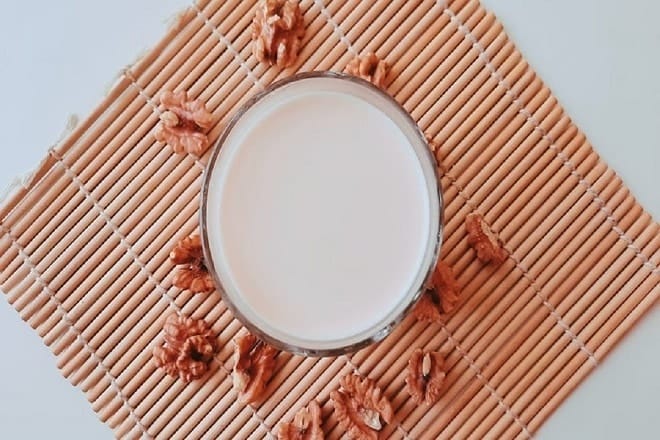 8 cách đơn giản để chế biến món ăn ngon và tốt cho sức khỏe sữa óc chó nguyên chất