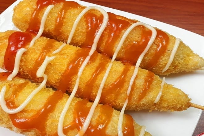 223690 xuc xich pho mai