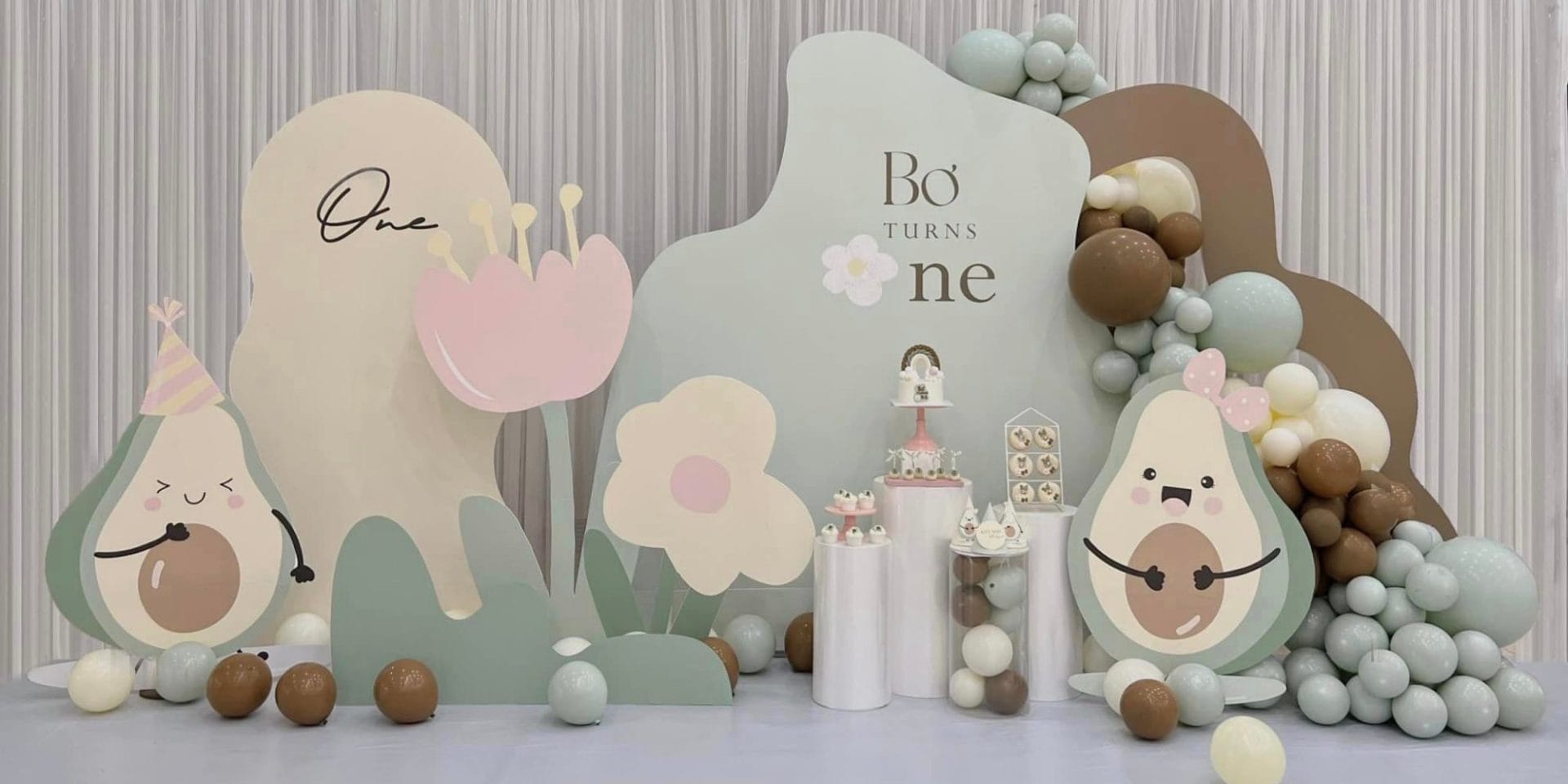 trang tri sinh nhat chu de qua bo